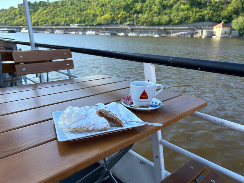1 hour boat cruise with fragrant coffee and homemade strudel - Looking toward Prague Castle and St. Nicholas