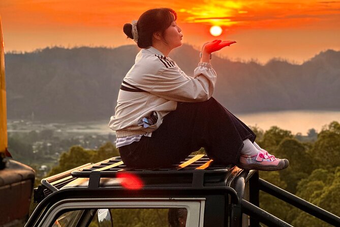 Batur 4WD Jeep Sunrise and Kintamani Cafe Hopping - Sunrise over Lake Batur