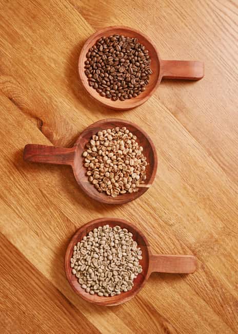 Berlin: DIY Coffee Roasting Workshop - Roasting two coffees side by side
