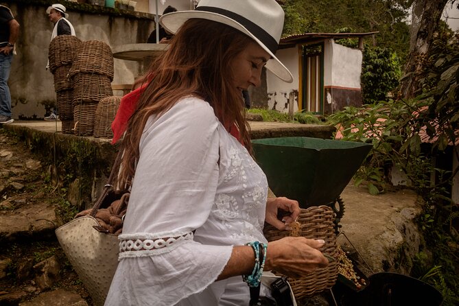 Best Coffee Tour from Medellin with Lunch and Transportation - Coffee tasting with several preparations