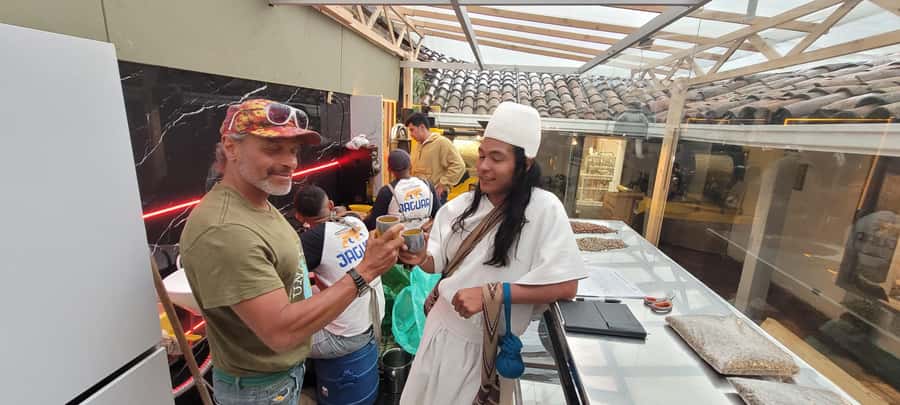 Bogota: Coffee Tasting Experience Tour with Exotic Varieties - Finding the blue Jaguar Coffee House