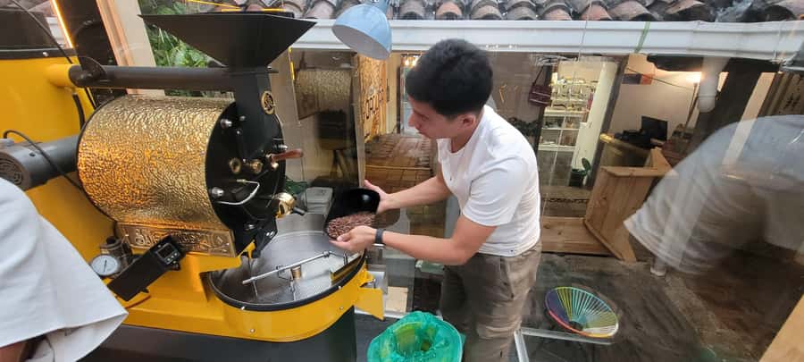 Bogota: Roasting Experience Tour with Exotic Coffee - A good addition to a Bogotá walking day