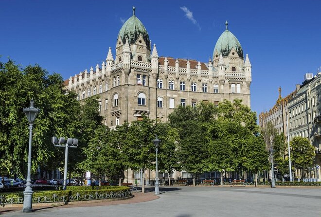 Budapest Urban Walk - Budapest City Tour with Cake & Coffee - Key things to know before booking