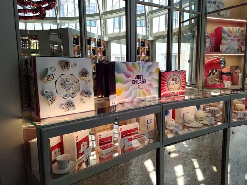 Chill coffee or meal break at illy Caffè in St.Mark's Square - Dietary Needs and Menu Limits