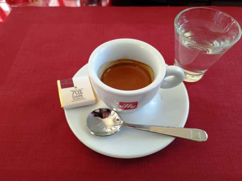 Chill coffee or meal break at illy Caffè in St.Mark's Square - Should You Book illy Caffè Giardini Reali?