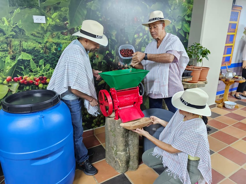 Coffee Experience with roasting show in Comuna 13 - Key things to know before you go