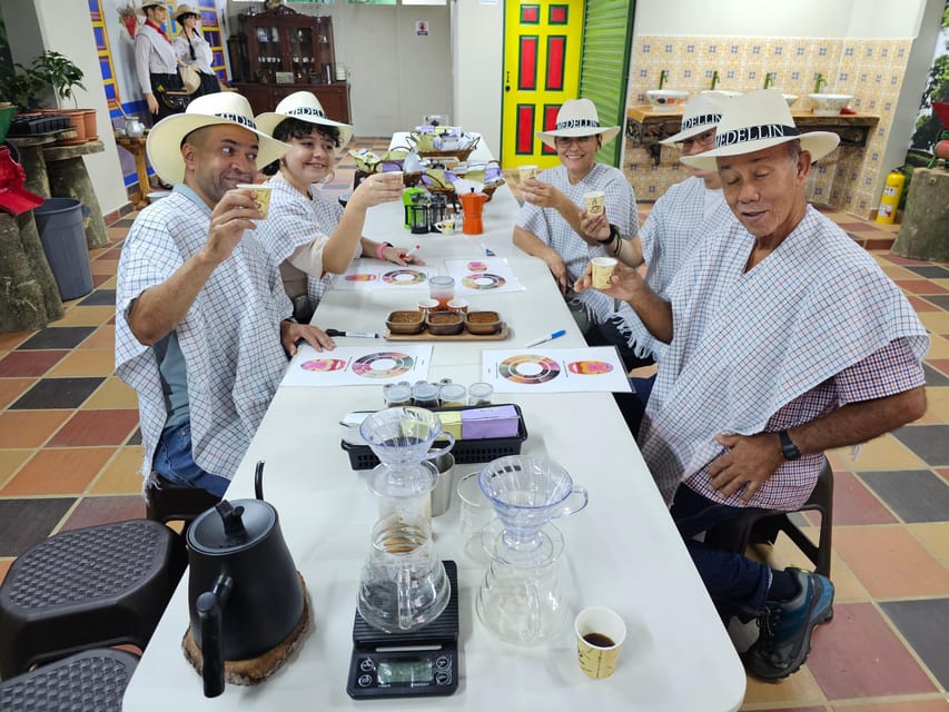 Coffee Experience with roasting show in Comuna 13 - Booking, timing, and cancellation advice