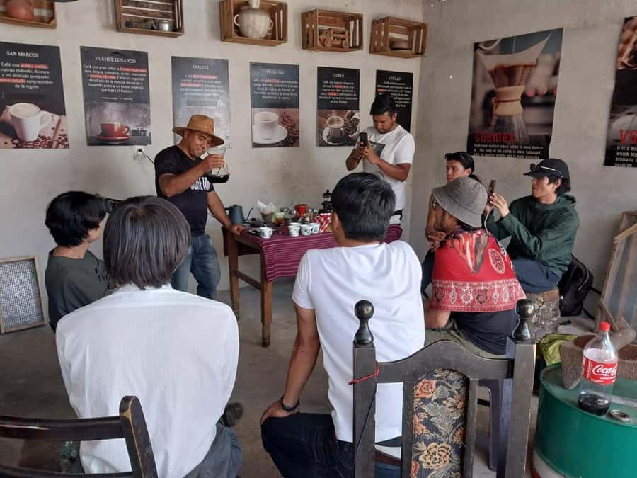 Coffee farm experience - Pickup from Antigua and the ride to Ciudad Vieja