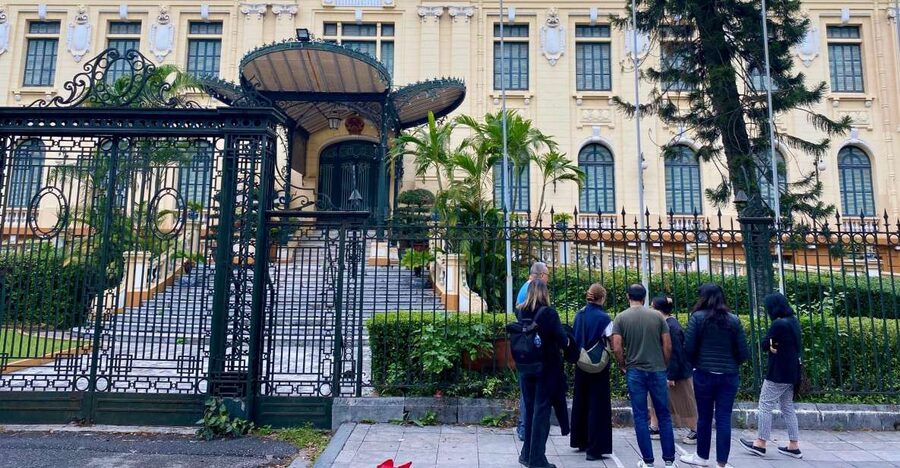 Coffee, History, and Architecture of the French Quarter - Coffee in an old French villa