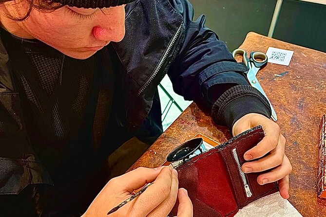 Create your own leather wallet in Florence + coffee - Coffee, conversation, and a slower side of Florence