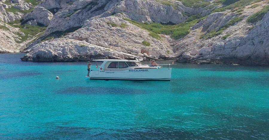 Cruise, Coffee and Swimming in the Calanques of Frioul - Château d’If in five minutes