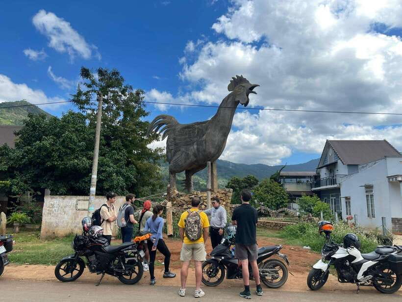 Dalat: MOTORBIKE TOUR TO PONGOUR FALLS- SILK- COFFEE FARM - Pongour Waterfall, the Day’s Big Payoff