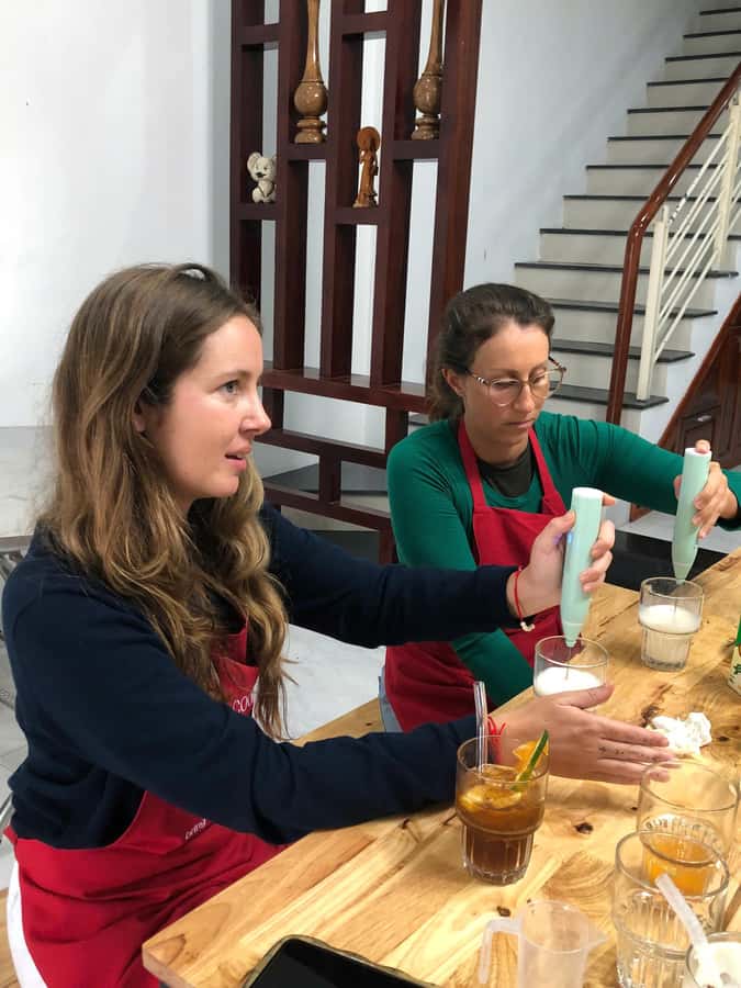 Danang: Vietnamese Coffee Class with 5 Unique types - Arriving at the white sign in Danang