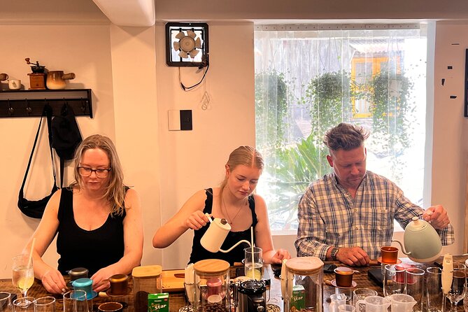 Drip Craft Coffee Workshop-Discover 4 Famous Types of Viet Coffee - Building the egg coffee, cà phê trứng lòng đỏ