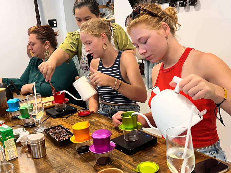 Egg coffee & Course on 4 traditional types of Viet coffee - Key points at a glance