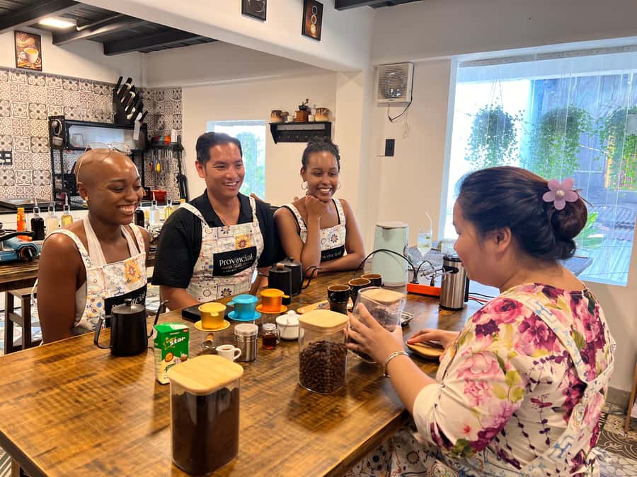 Egg coffee & Course on 4 traditional types of Viet coffee - Learning the traditional drip method