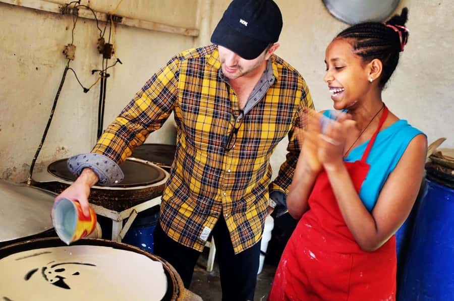Ethiopian Culinary Tour - Market, Coffee Ceremony and More - Walking through Merkato’s spice trade