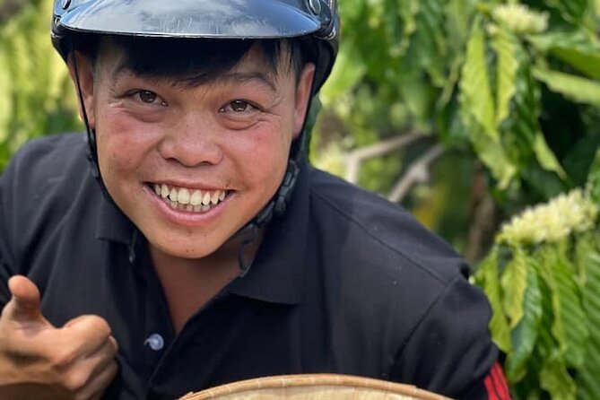 Experience Making specialty coffee in Da Lat City - HuyEco Coffee Farm on Đường 3/4