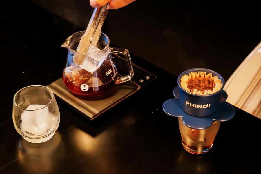 From Egg Coffee to Street Brews: Hanoi Walking Tour - Street food in the Old Quarter