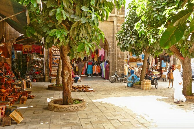 From rick's coffee to local markets authentic casablanca - Place des Nations Unies explains the city center