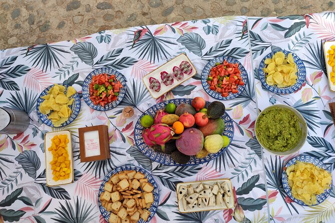 Guided Tour to the only coffee farm in Europe - Manolo’s guiding style and language options