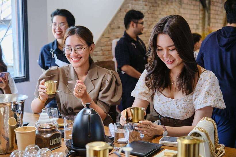 Hands-on Discovery of Vietnamese Coffee & Culture - Brewing Lacàph Filter Blend with mung bean cake