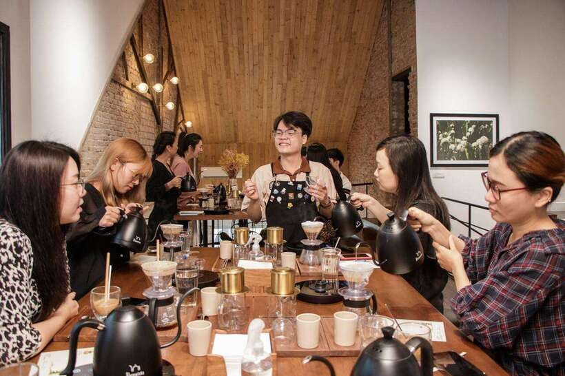 Hands-on Discovery of Vietnamese Coffee & Culture - The opening sensory experiment