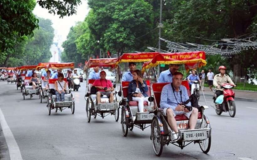 Hanoi: Cyclo the Old Quarter and Egg Coffee Tour - Why a cyclo is a smart way to see Hanoi
