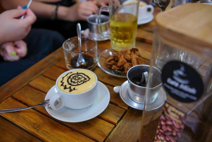 Hanoi: Cyclo the Old Quarter and Egg Coffee Tour - What the ride feels like in bad weather
