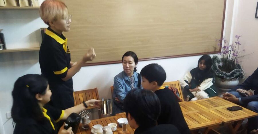 Hanoi Egg Coffee Class - Arriving at Cafe Minh near Ta Hien Beer Street