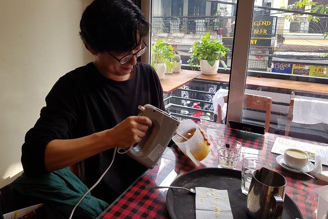 Hanoi Egg Coffee Making Course - Group size, pace, and teaching style