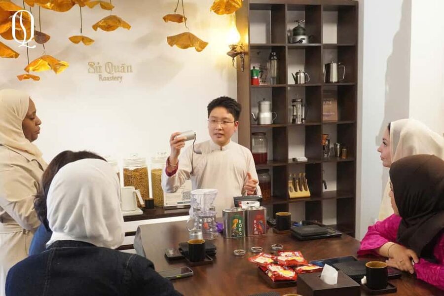 Hanoi: Hands-On 5 Vietnamese Coffees & 3 Local Wines Tasting - Key points to know before booking