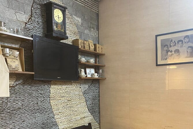 Hanoi History Coffee Tour - Hoàn Kiếm Lake and the egg coffee stop