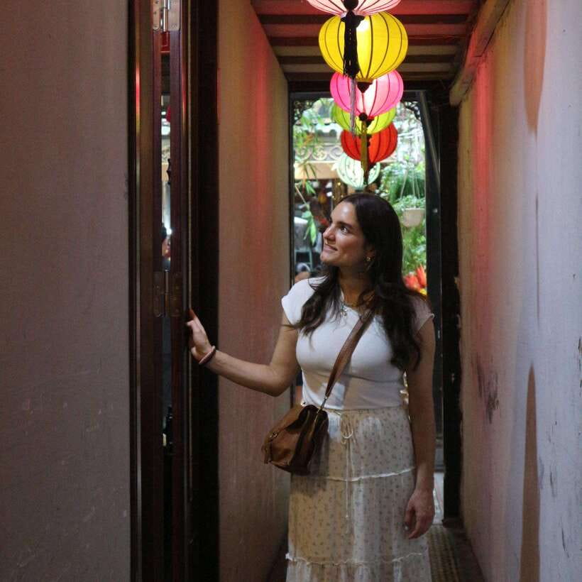 Hanoi Street Food, Coffee Tastings, Alleys Walking Tour - Starting with Banh Mi in the Old Quarter