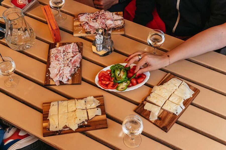 Hungry in Vienna? A Food Lover’s Coffee & Market Walk - Lunch is Austrian comfort food in full portions