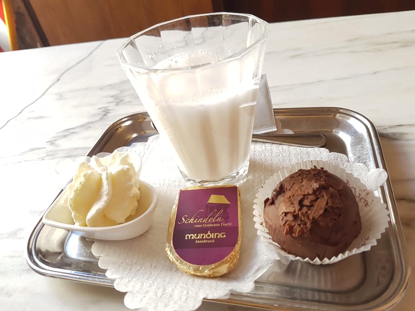 Innsbruck: Sweets & Coffee Tour - Private Guided Tour - The private format and guide languages