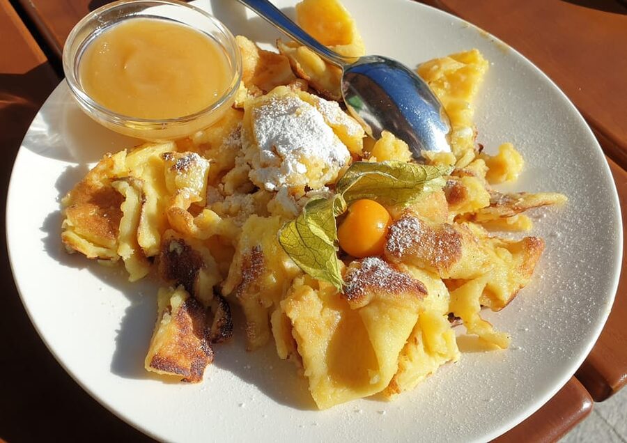 Innsbruck: Sweets & Coffee Tour - Private Guided Tour - Imperial Palace and the imperial side of Innsbruck