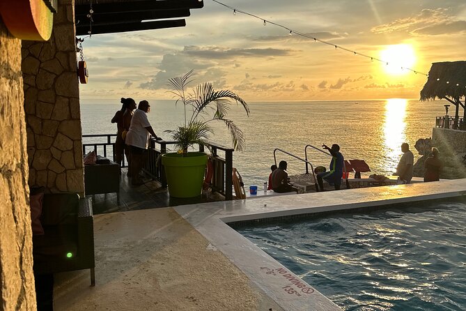 Jamaica’s longest Zipline and Rick’Cafe Tour with Transportion - How Five Hours Feels in Practice