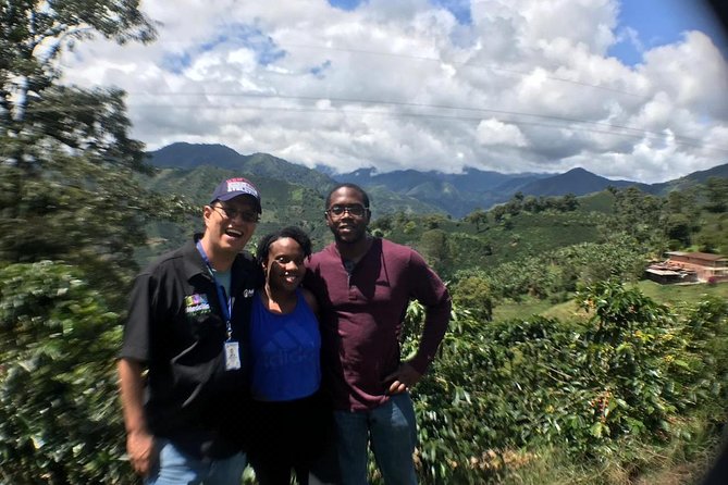 Jardin Private Day Trip: Colombian Coffee Tour from Medellin - The long road from Medellín to Jardín