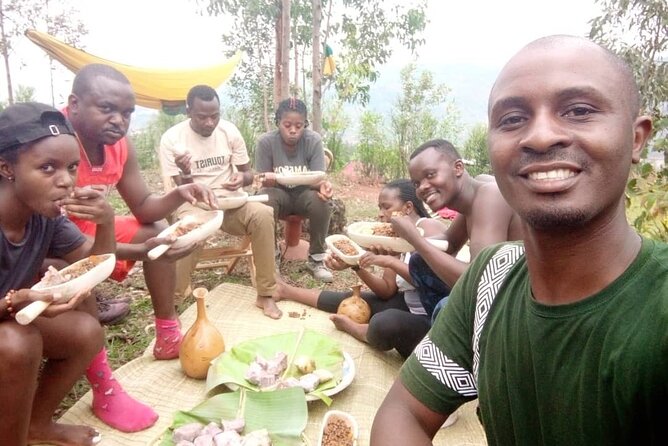 Local Community Tour(Cultural, Coffee,Village walk,Local food) - Banana beer, from plantation to tasting