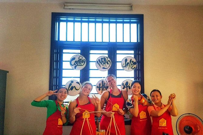 Market- Coffee- Cooking class in Hoi An (JHA2) - 9:30 a.m. coffee at a local café
