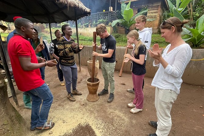 Materuni Waterfall, Coffee Tour and Picnic Hot Lunch - What the private format changes