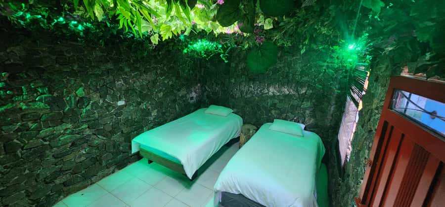 Medellin: Coffee Farm Tour & Spa with Overnight Glamping - Coffee scrub, massage, and steam