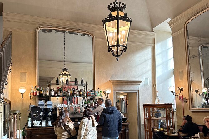 Milan Coffee & History Crawl with a Licensed Tour Guide - Why coffee is a smart way to see Milan