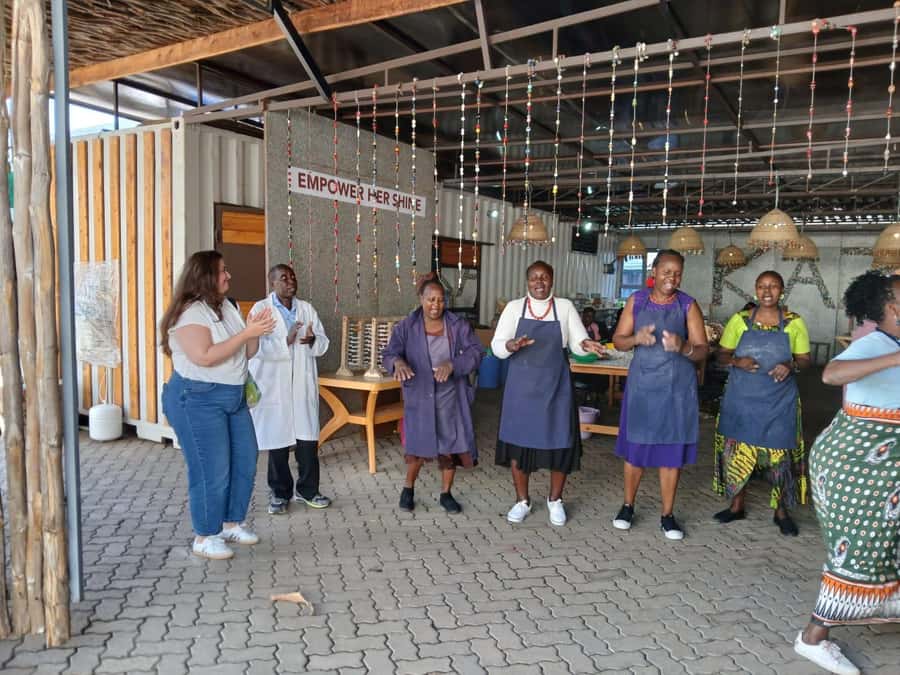 Nairobi: Beads Factory Tour with Pickup & Coffee - The welcome with songs and dancing