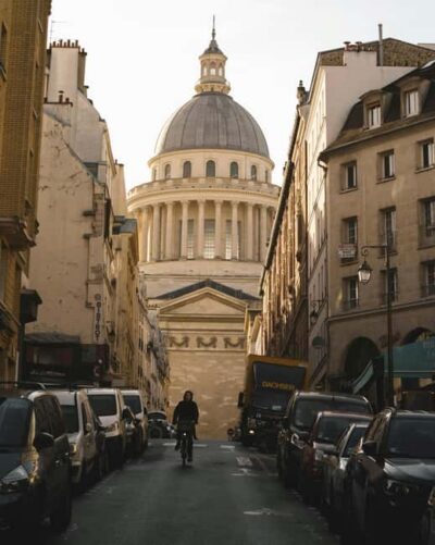 Paris Left Bank: Writers, Revolution, and Black Coffee