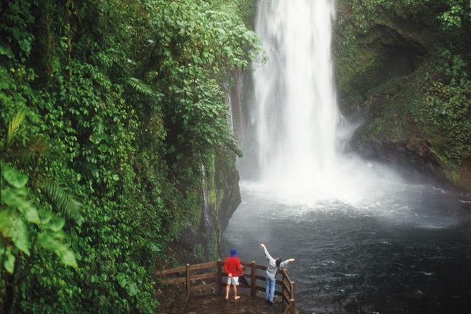 Poas Volcano + Coffee Plantations & La Paz Waterfall Gardens Trip from San Jose - Leaving San Jose before the roads fill