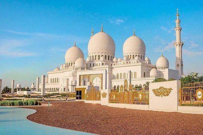 Private Abu Dhabi City Tour with Gold Coffee at Emirates Palace - Emirates Palace turns coffee into an event