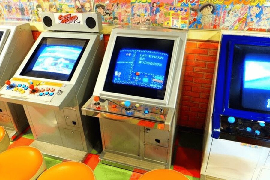 Private Akihabara Anime Game Maid Cafe Tour w/ free pickup - Maidreamin on Akihabara Idol-dori