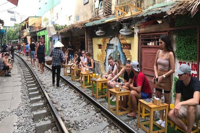 Private Tour Incense Village, Hat village & Train Street Coffee - Chuông Village and the story of the non la